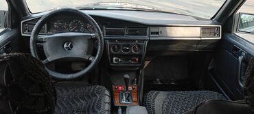 mercedes lalafo: Mercedes-Benz 190: 2 l | 1992 il Sedan