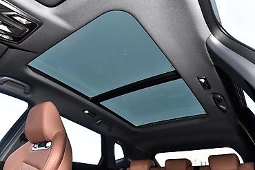 Avtomobil salonu üçün digər detallar: Unize Avtomobilin interyeri: - İkiqat panorama şüşə tavan, salonu — 25