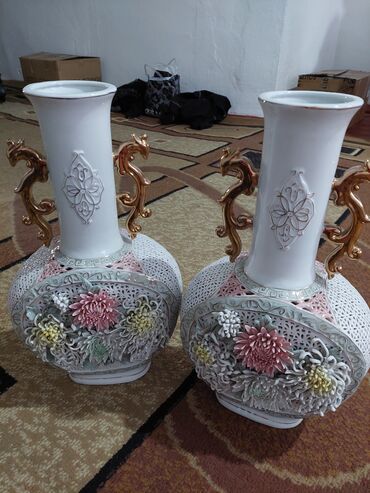 стеклянные вазы бишкек: Продаю вазы из фарфора 2 штуки