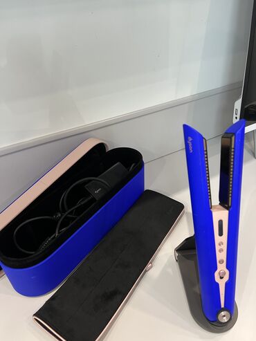 гофре утюжок для волос: Продаю выпрямитель Dyson Цвет: Vinca Blue Состояние: отличное