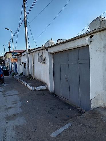 maska satılır: Qaraj/Anbar sahəsi – dəmir qapılı, küçəyə çıxışı olan, ayrıca tikili — 1