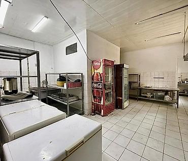Продажа другой коммерческой недвижимости: 📍 ул. Киевская 🔘Этажи 1/2 🔘220м² Продается коммерция по улице — 4