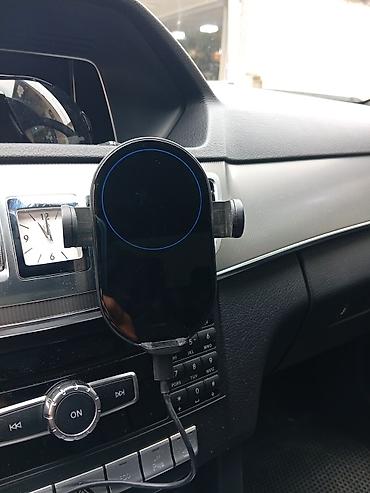 kompressor teh: Maşın üçün simsiz şarj funksiyalı telefon tutacağı - Marka/model — 1