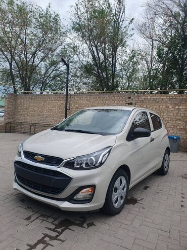 Chevrolet: Chevrolet Spark: 2018 г., 0.1 л, Вариатор, Бензин, Седан