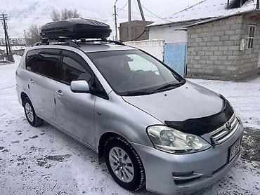 385 55: Toyota Avensis Verso: 2005 г., 2 л, Автомат, Газ, Минивэн — 3