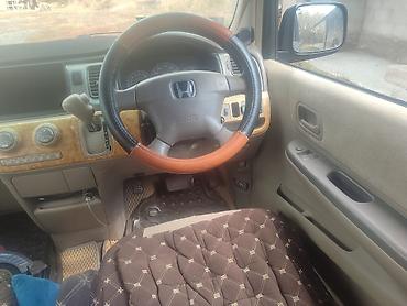 панель хонда стрим: Honda Stepwgn: 2003 г., Минивэн — 9