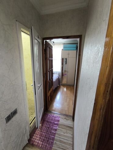 Uzunmüddətli kirayə mənzillər: Tbilisi prospekti yol kənarında Xruşov layihəli binanın 3 mərtəbəsi 2 — 11