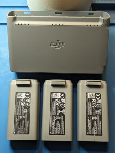 телефоны запчасти: DJI Mini 2/SE/2SE аккумулятор. батарейка для дрона. Продам