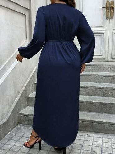 Haljine: Cena 3300din Vel 0XL,1XL,2XL,3XL,4XL Poručuje se, isporuka za nedelju — 12