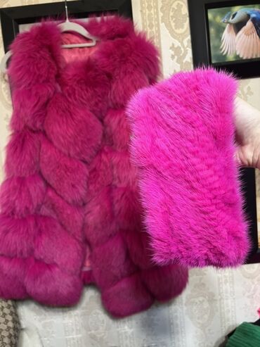 женские утепленные плащи: Жилет, цвет - Розовый