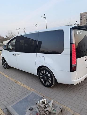 Hyundai: Hyundai Staria: 2022 г., 3.5 л, Автомат, Газ, Минивэн — 3