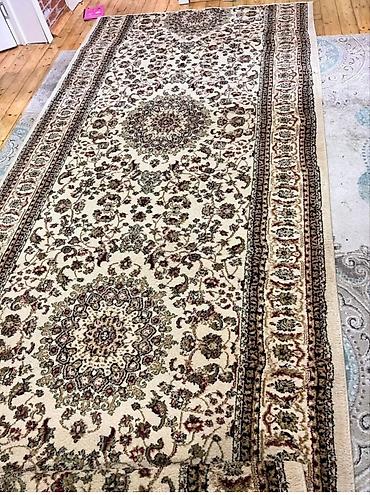 Her biri az istifadə olunub tecılı satılır ucuz qiymətə 1 qalın
