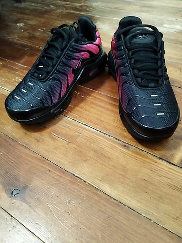 Patike: Velicine od 36 do 41 Nike Air Max Plus (Tn) patike – crno/roze prelaz — 2