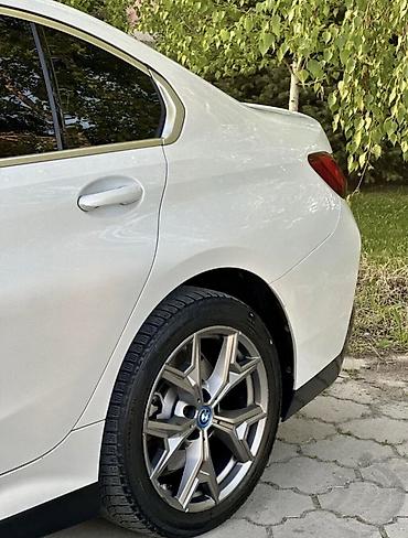 bcd com kg 2025: BMW 3 series: 2023 г., 3.5 л, Автомат, Электромобиль, Седан — 4