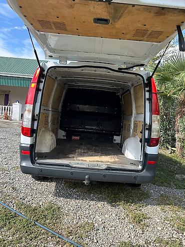 volkswagen tiguan 2 mano: Mercedes-Benz Vito: 2.1 l | 2009 il Van body type — 10