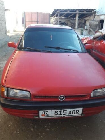 срочно продаю афто: Mazda 323: 1991 г., 1.6 л, Механика, Бензин, Седан