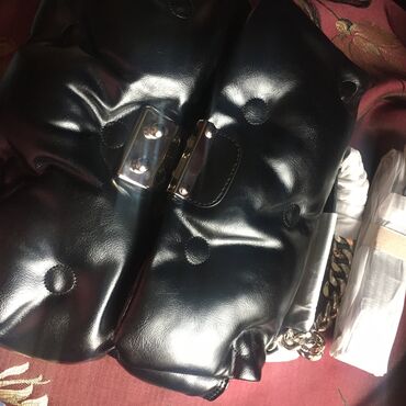 черные женские сумки: Сумки Женские Новые!!!!!Передаю ок м Нариманова.Размеры разные .Цены