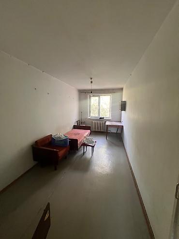 квартиры 6 микрорайон: 3 комнаты, 58 м², 6 мкр 104 серия, 4 этаж, Требуется ремонт — 2