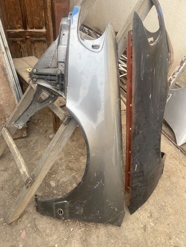 Крылья и комплектующие: Крыло Переднее правое Audi, 1994 г., Б/у, Оригинал — 4