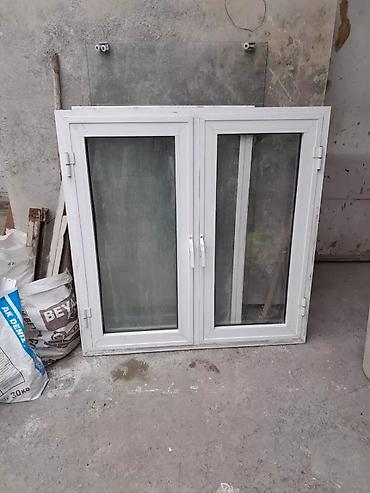 Plastik pəncərələr: İşlənmiş İkiqat şüşə paketi Plastik pəncərə, Еni: 108 sm, Uzunluğu: 156 sm — 17