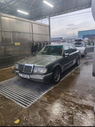 автозапчасти на мерс 124: Mercedes-Benz W124: 1992 г., 2 л, Автомат, Бензин, Седан