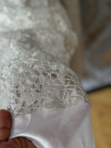 Ziyafət donları: Zərif krem rəngində xına toy gəlinliyi Özəl tikdirilib (tanınmış — 5