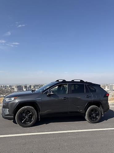 Toyota: Toyota RAV4: 2021 г., Автомат, Гибрид, Кроссовер — 4