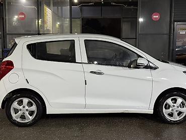 Chevrolet: Chevrolet Spark: 2017 г., 1 л, Вариатор, Бензин, Хэтчбэк — 5