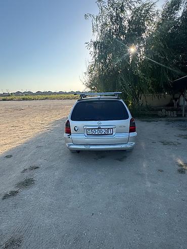 авто фольксваген: Opel Vectra Caravan (Universal) – gümüşü rəng - Kuzov: universal (5 — 2