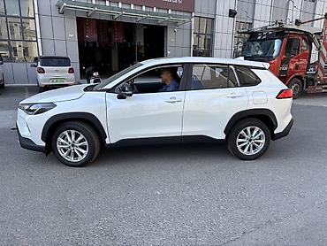 Toyota: Toyota Corolla Cross: 2026 г., 2 л, Вариатор, Бензин, Кроссовер — 4