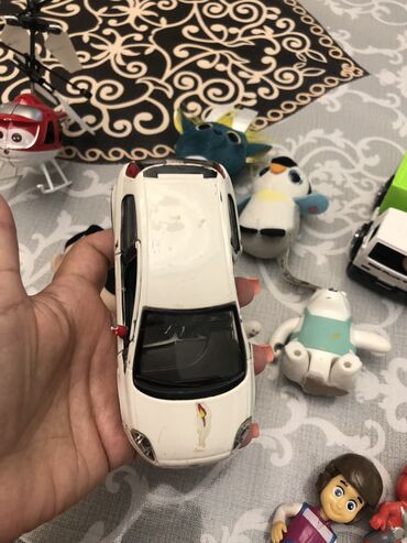Oyuncaqlar: Oyuncaqlar,metal arabalar,mashinlar,yumshaq oyuncaq — 4
