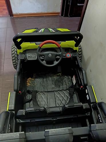 Uşaq dünyası: Uşaqlar üçün elektrikli off-road tipli minik maşını (UTV/RZR — 2