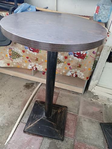 Bar masası, İşlənmiş, Açılmayan, Taxta, Yumru masa lalafo.az -da Bar masası, İşlənmiş, Açılmayan, Taxta, Yumru masa