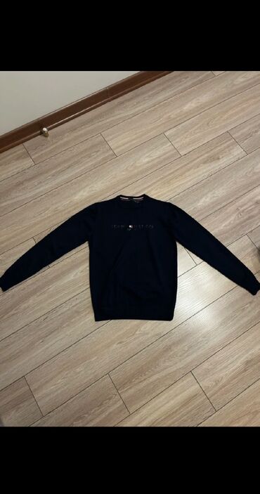 национальные головные уборы: Свитшот Tommy Hilfiger, темно‑синий (navy). - Классический крой с