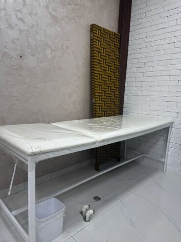 2 ci əl carpayı: Kuşetka 2 eded biri 60 azn Ünvan. Xətai Megafon yanı ✨ Pərvin ✅