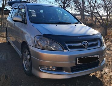 погрузчик на трактор: Toyota Ipsum: 2003 г., 2.4 л, Автоматтык, Бензин, Вэн/Минивэн