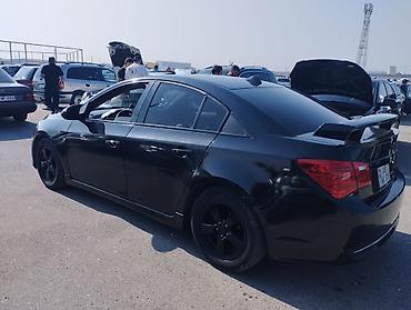 kar: Chevrolet Cruze: 1.4 l | 2014 il 360600 km Sedan — 4