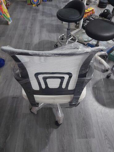 Ofis və oyun kresloları: Yeni, Təkərli, Qolları tənzimlənmir, Parça -da lalafo.az — 5 Ofis və oyun kresloları: Yeni, Təkərli, Qolları tənzimlənmir, Parça — 5