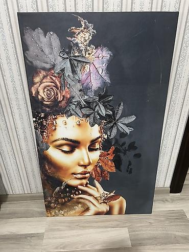 ad gunu samlari: Dekorativ tablo – portret kompozisiyası — 1