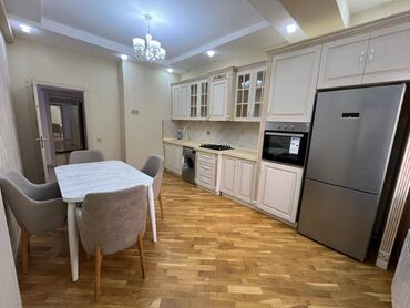 Uzunmüddətli kirayə mənzillər: Mənzil əla təmirlidir, hərcür şərait var, 50 azn komendant ödənişi — 2