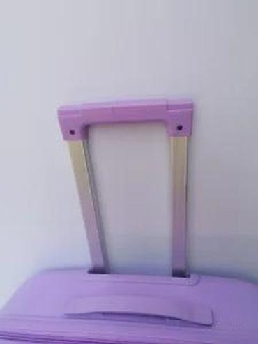 Putni koferi i torbe: Tvrdi kofer na točkiće – ljubičasti - Materijal: čvrsta ABS/plastična — 24