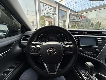 es300h 2019: Toyota Camry: 2018 г., 2.5 л, Гибрид, Седан — 10