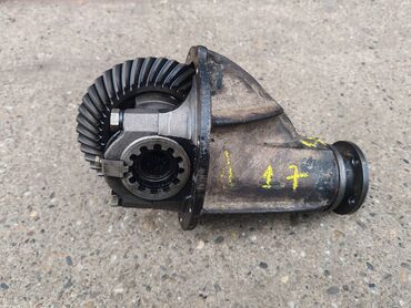 Auto delovi: Srce zadnjeg diferencijala Lada 21213,21214 Niva 1.7 br.1. Skinuto sa — 1