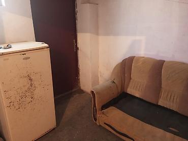 Otaqların günlük kirayəsi: 2 otaqlı sadə yaşayış yeri – yataq və mətbəx guşəsi ilə - Otaq: xalça -da lalafo.az — 7 Otaqların günlük kirayəsi: 2 otaqlı sadə yaşayış yeri – yataq və mətbəx guşəsi ilə - Otaq: xalça — 7