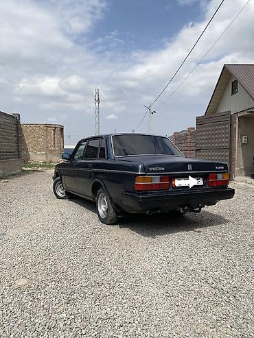 Volvo: Volvo 240: 1988 г., 2.3 л, Механика, Бензин, Седан — 3