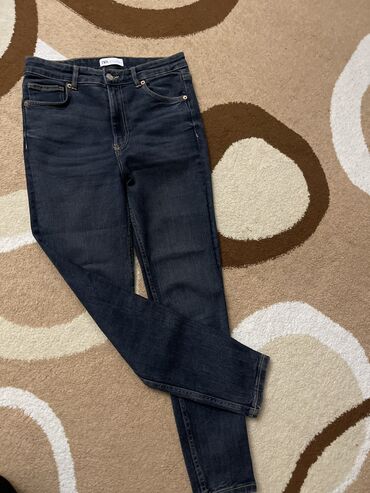 чёрные джинсы: Джинсы фирмы Зара в отличном состоянии отдам за 300