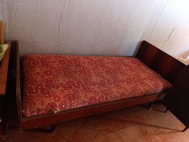 Mətbəx mebeli: 2 kravatbir ededi 15 manat.
tel:0557627685