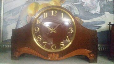 komandir saatı: Masaüstü mexaniki saat.Vesna,qonqlu.SSRİ-1950-ci illər.Tam işlək və