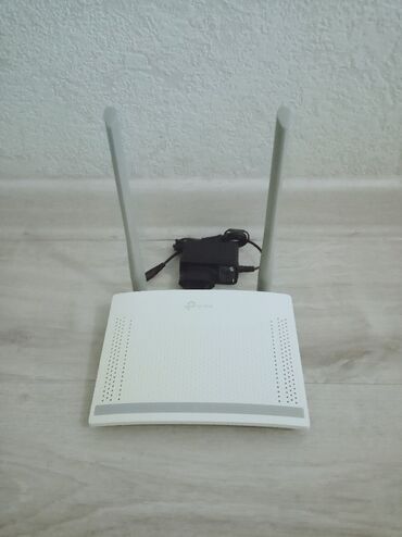 wi fi router: Wi-Fi роутер TP-LINK TL-WR820N v1 в отличном состоянии, 2-антенный