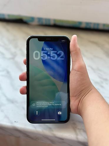 Apple iPhone: IPhone 11, Qara, Face ID — 7